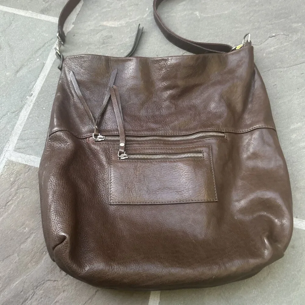 TANO Brown Leather Brown Straps Hobo Shoulder Bag Zippers Large Fossil Strap Red